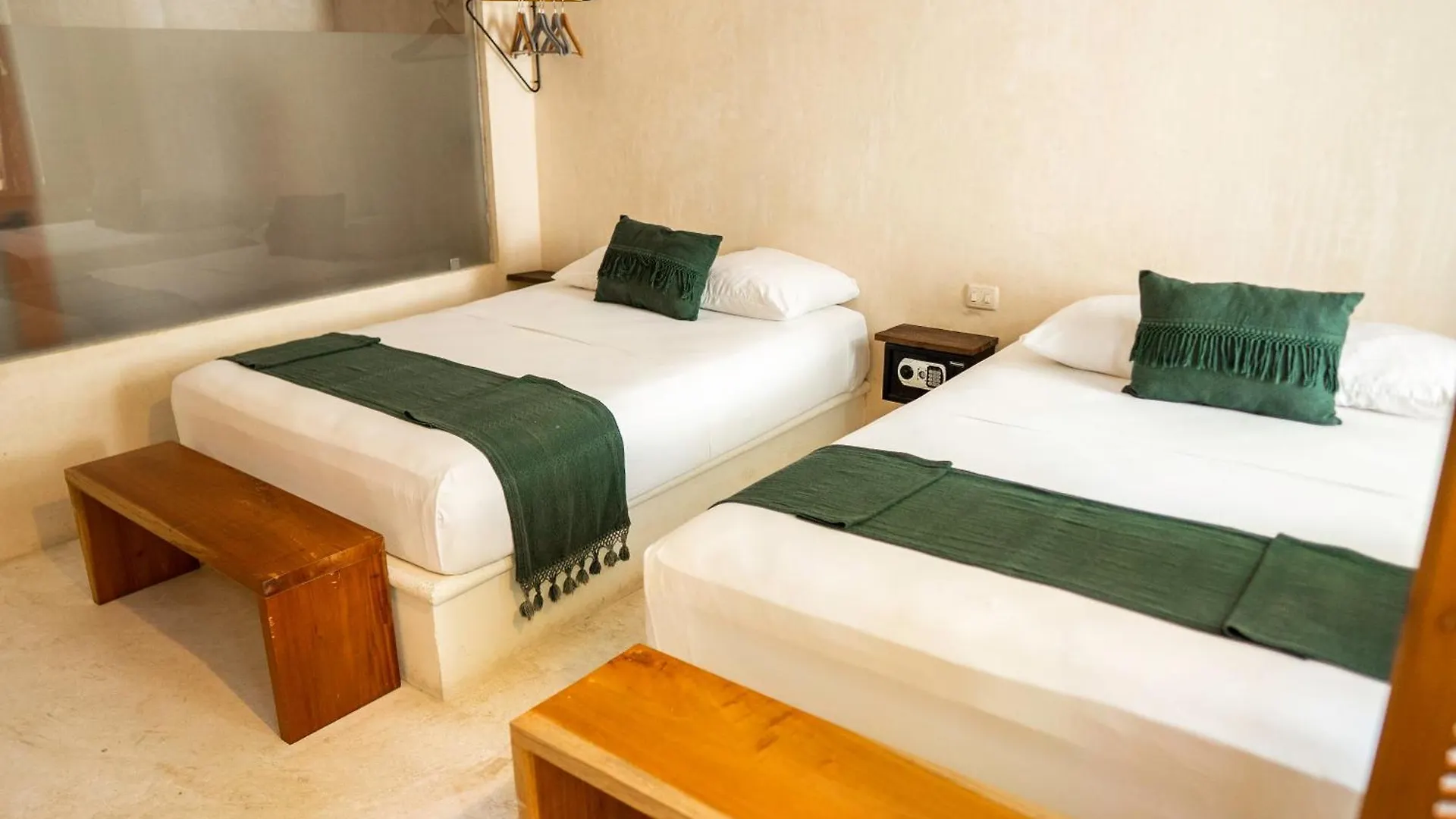 Koos Tulum Hotel