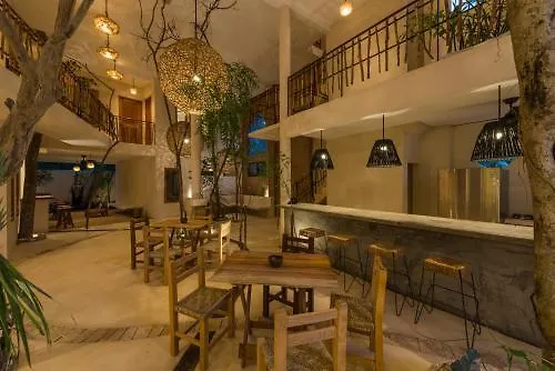 Koos Tulum Hotel