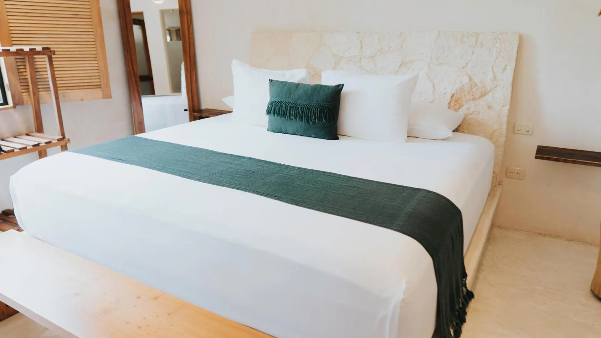 Koos Tulum Hotel
